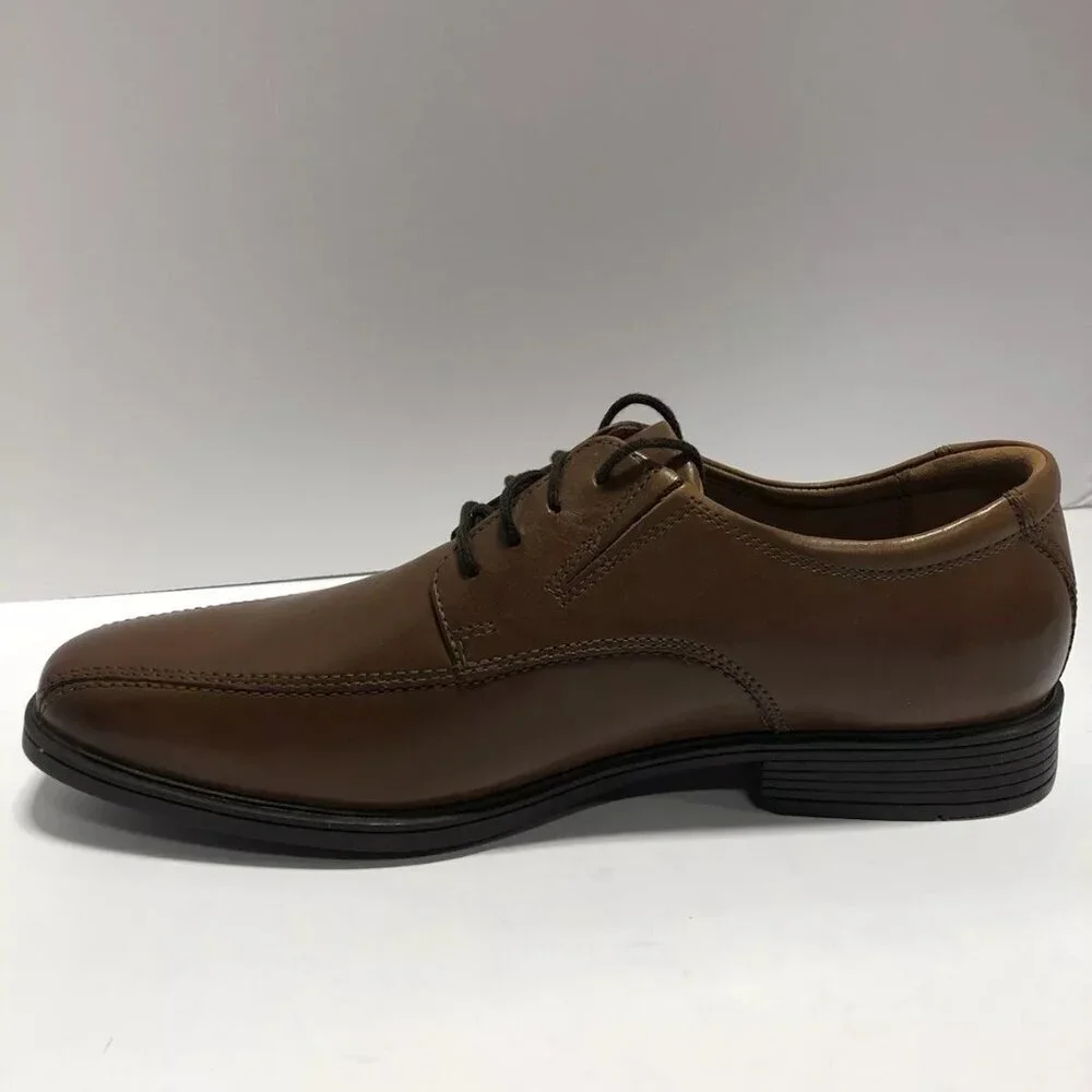 Clarks Men’s Tilden Walk Oxford Dress Shoe Brown Size 9W